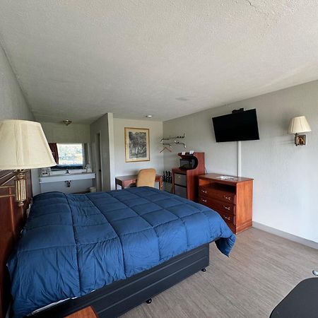 Rodeway Inn Church Hill - Tri Cities Area Bagian luar foto